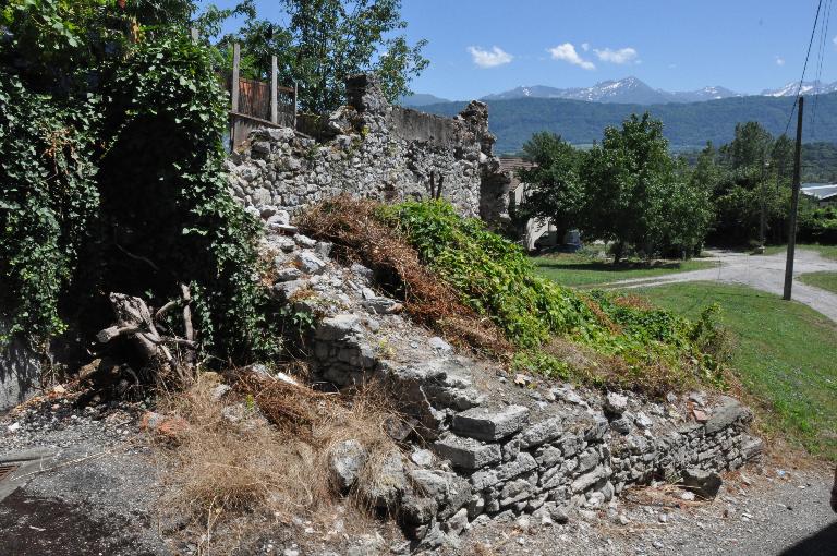 Moulin à farine et moulin à huile Voguet puis Nicollet puis Gianinaz puis Granier actuellement vestiges