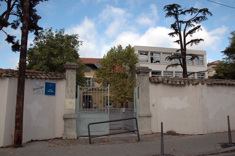 Maison ? puis groupe scolaire, collège et lycée Pierre-Termier