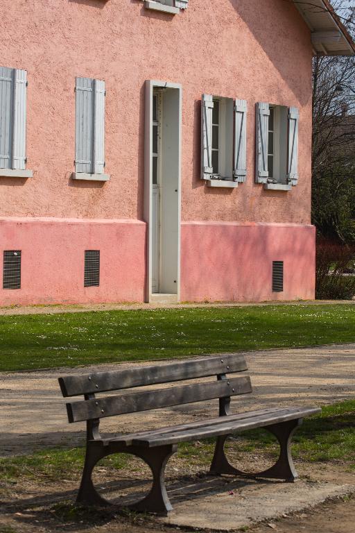 Immeuble à logements, dit phalanstère de la Viscamine puis colonie de vacances, actuellement lycée d’enseignement général Pierre-du-Terrail