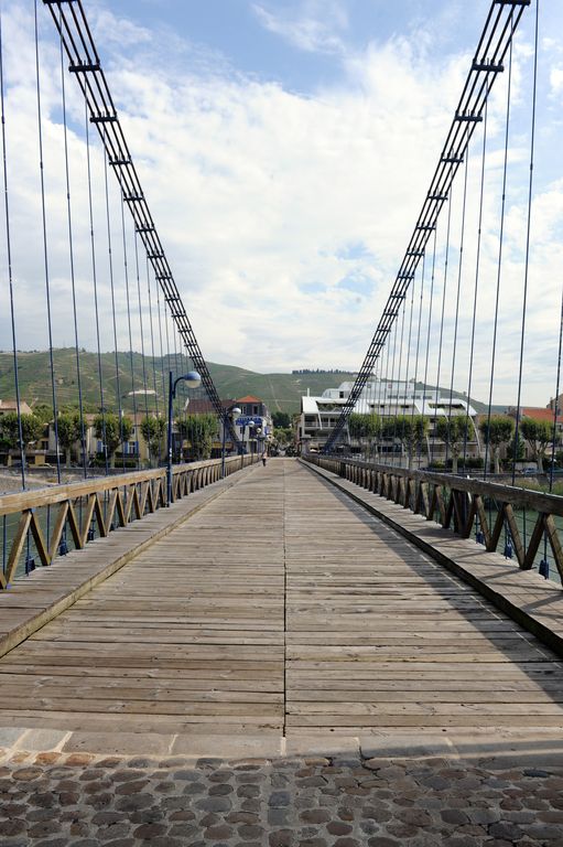 Pont routier, actuellement passerelle Marc Seguin