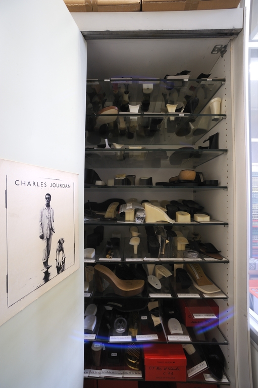 Usine de chaussures dite Chaussures Charles Jourdan France