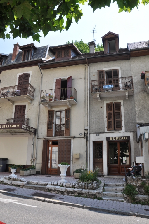 Maison, actuellement hôtel de voyageurs, annexe de l'hôtel de la Grotte