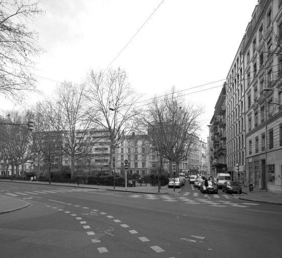 Avenue : cours de Brosses, actuellement cours Gambetta