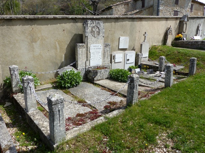 Cimetière de Barret-de-Lioure