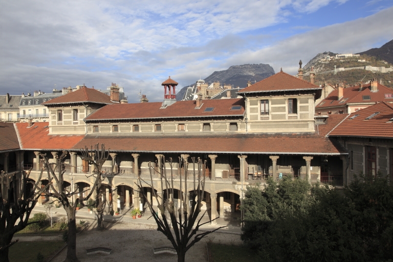 Lycée de garçons, actuellement lycée Champollion
