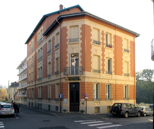 Hôtel de voyageurs, hôtel du Helder, puis résidence Helder