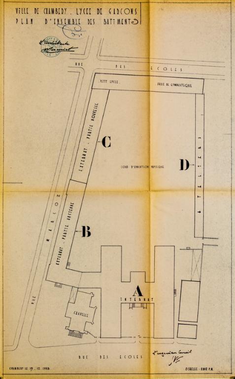 Couvent de la Visitation, puis école secondaire communale, puis collège royal, puis lycée impérial, puis lycée de garçons, actuellement lycée Vaugelas