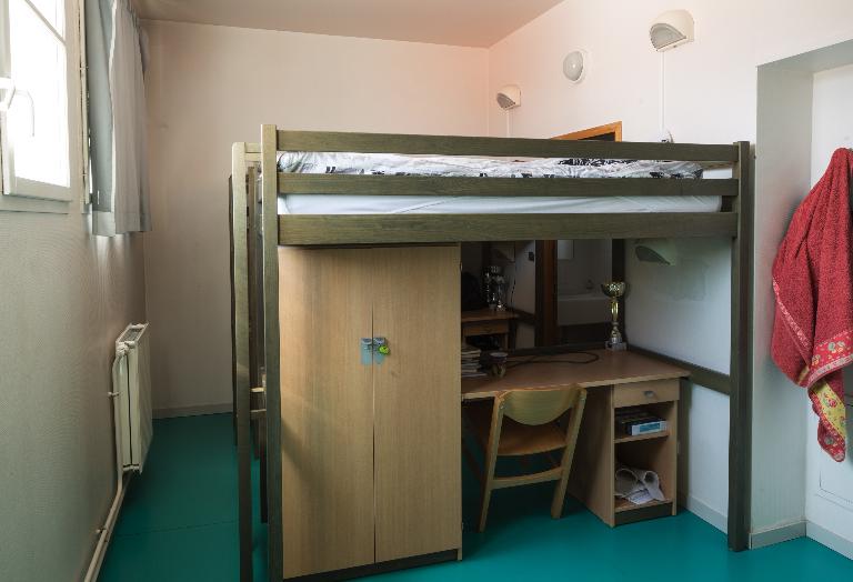 Immeuble à logements, dit phalanstère de la Viscamine puis colonie de vacances, actuellement lycée d’enseignement général Pierre-du-Terrail