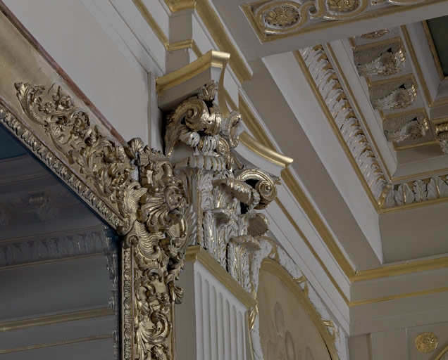 Peinture monumentale (plafond à caisson et 6 dessus-de-porte) : Salon des Enfants musiciens