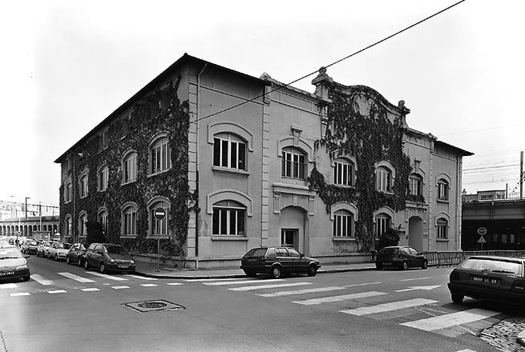 Usine de caoutchouc dite Société Générale Etablissements Bergougnan puis Université professionnelle Internationale dite IGS actuellement l'Hévéa startup étic