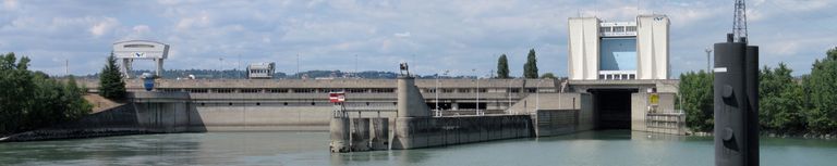 Centrale hydroélectrique, écluse, dite usine-écluse de Pierre-Bénite, pont de service