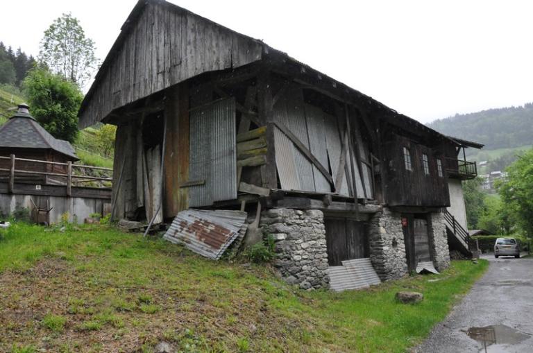 Moulins de la Revue actuellement logement, sans affectation et détruit