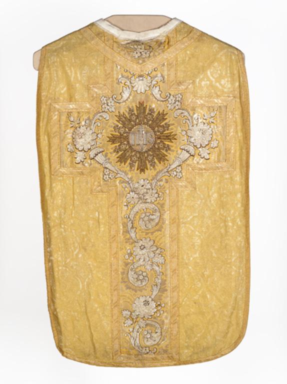 chasuble, étole : ornement doré