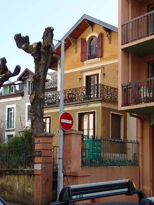 Maison, dite villa Esmeralda, actuellement immeuble