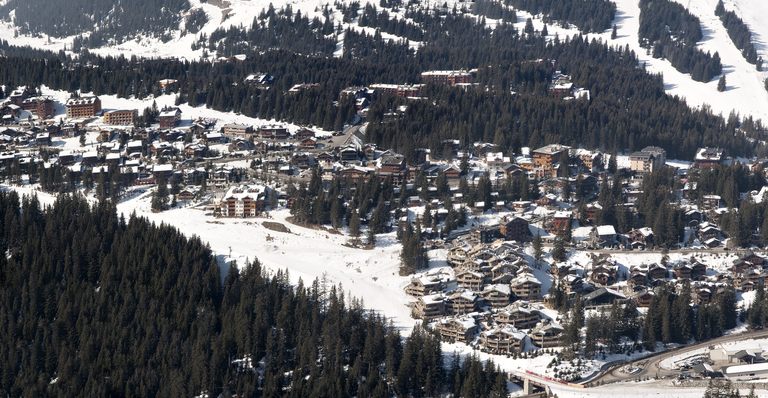 Station de sports d'hiver dite Courchevel 1850