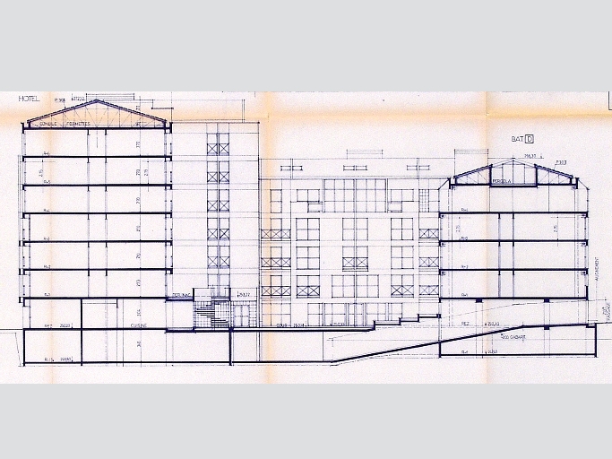 Immeuble, le Patio du parc