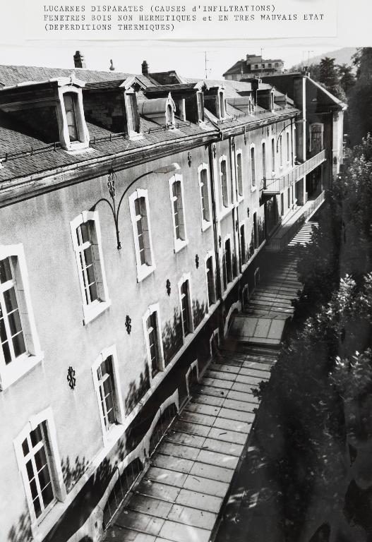 Lycée de garçons, actuellement Lycée Claude-Louis-Berthollet