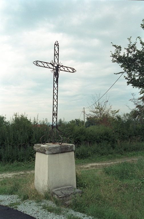 Les croix monumentales du canton de Boën et de la commune de Sail-sous-Couzan