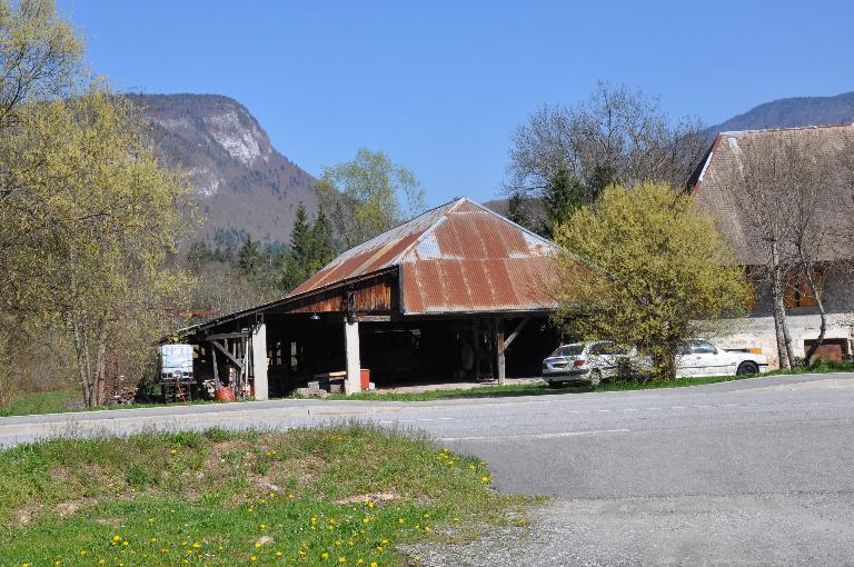 Moulins à farine, battoir à chanvre, foulon, scierie et pressoir à huile du Pont de Lescheraines actuellement logement