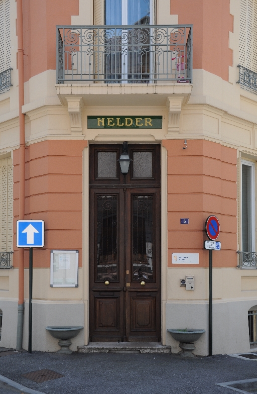 Hôtel de voyageurs, hôtel du Helder, puis résidence Helder