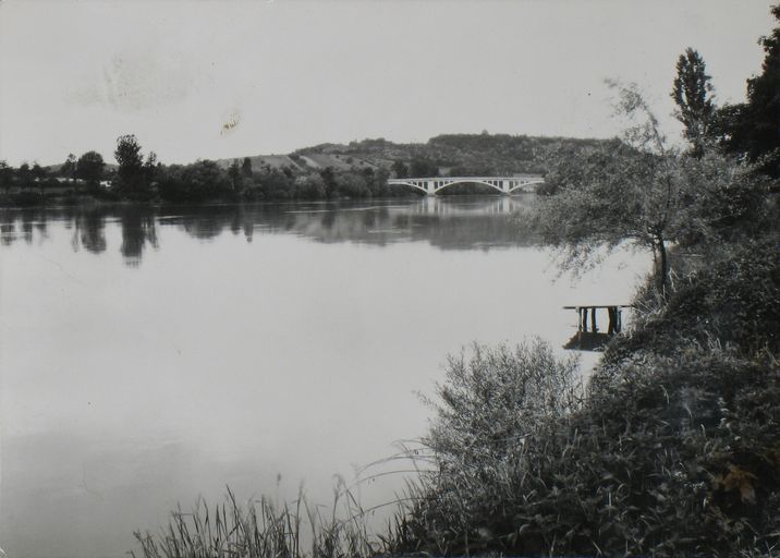 Pont routier de Briord