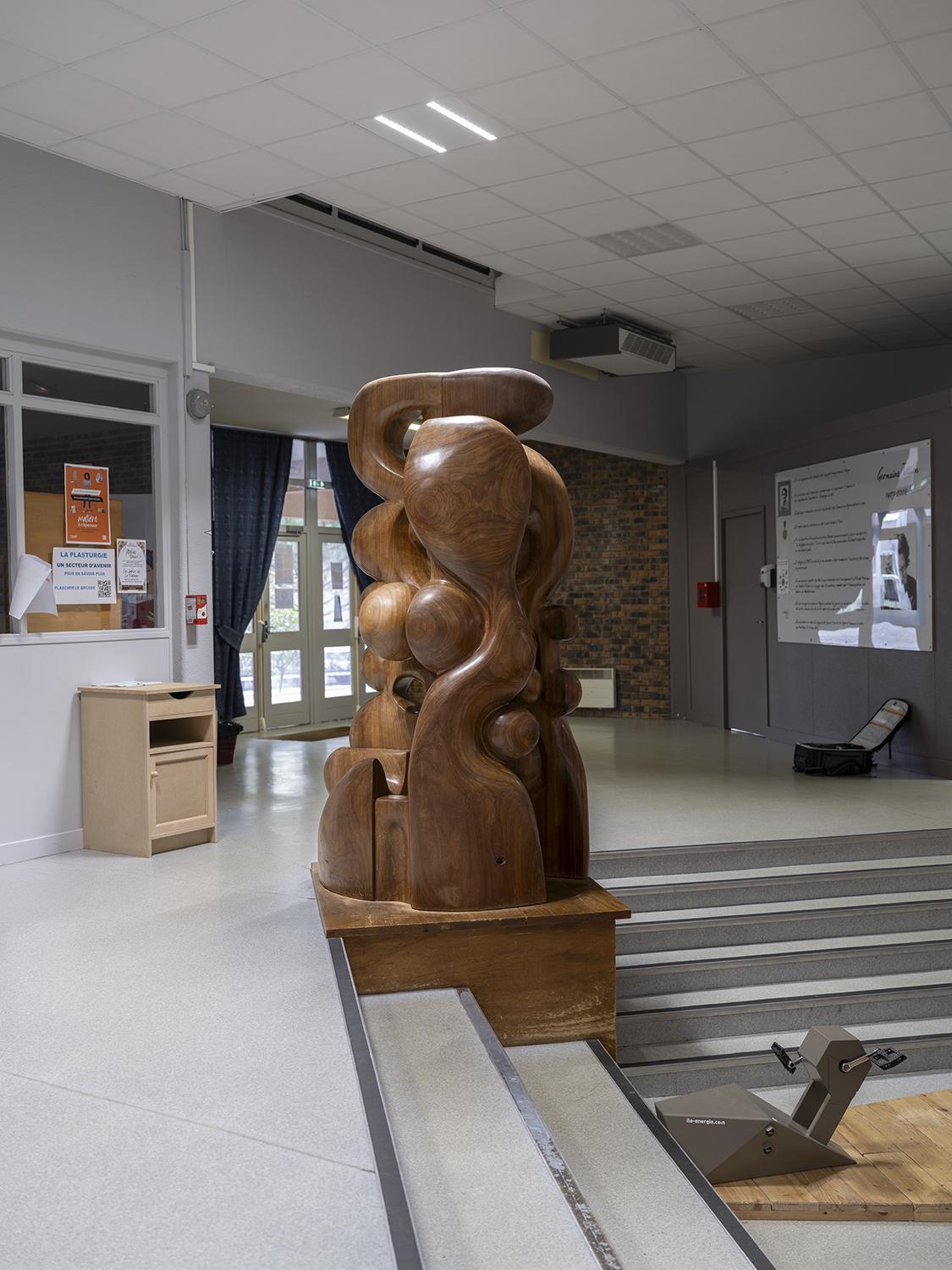Statue (ronde-bosse) : Père noble