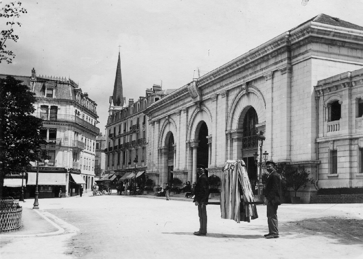 Hôtel de voyageurs, Hôtel Thermal