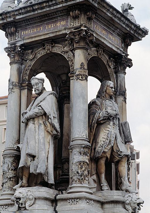 Ensemble de quatre statues : Delorme, Audran, Coustou et Flandrin, artistes lyonnais