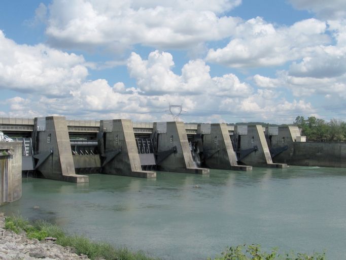 Barrage de retenue de Saint-Pierre-de-Boeuf, pont routier