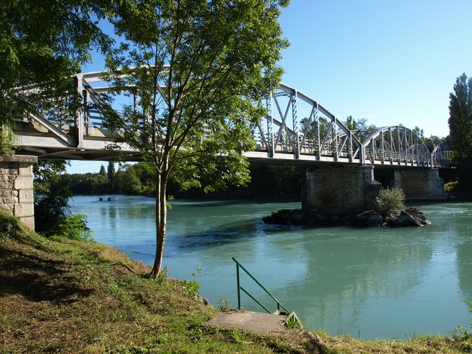 Pont routier de Pougny, ou pont routier de Chancy