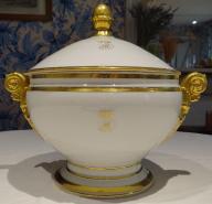 Soupière au chiffre de Louis-Philippe duc d'Orléans