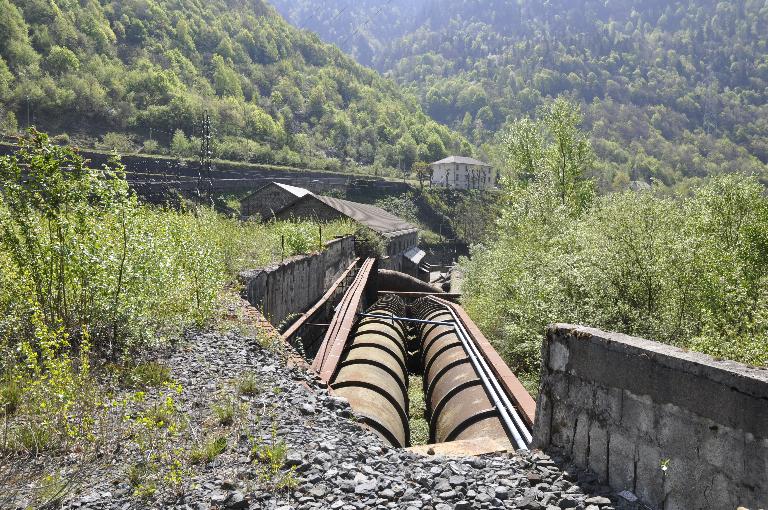 centrale et barrage de Rioupéroux, basse-vallée de la Romanche et cité ouvrière de la Salinière