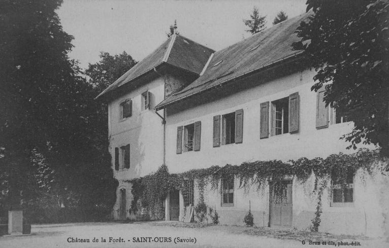 Maison forte de la Forest, puis faïencerie de la Forest, puis colonie de vacances l’Aygadièro, actuellement maison et immeuble à logements