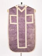 chasuble, étole, manipule, voile de calice, bourse de corporal : ornement violet