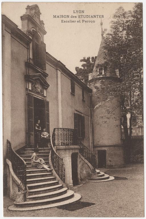 Maison forte dite château de la Buire, couvent de petites soeurs de l'Assomption, école de rééducation professionnelle de blessés militaires de la Ville de Lyon dite école Joffre, maison des étudiantes Lirondelle