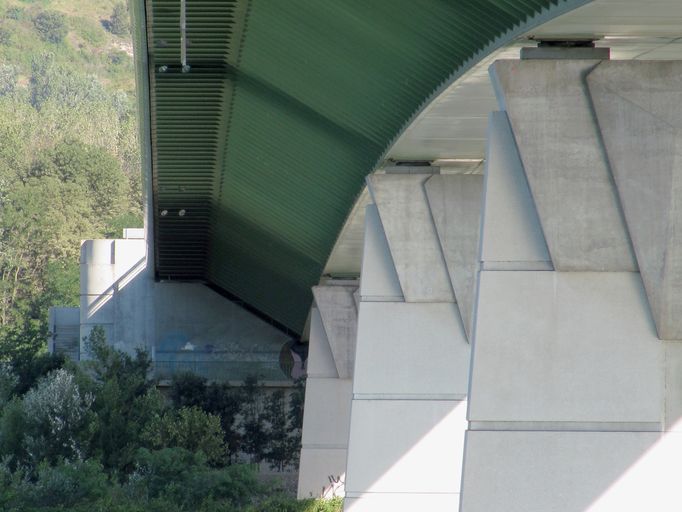 Pont routier des Lônes