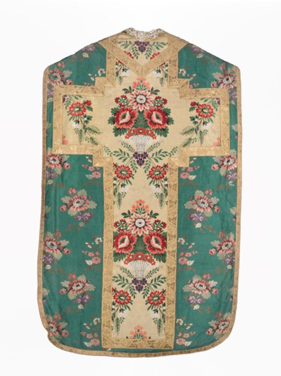 chasuble, étole, manipule, voile de calice, bourse de corporal : ornement vert