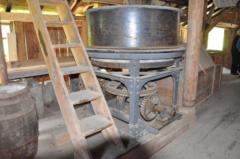 Moulin à farine et scierie Nantermoz dit moulin de la Cayère actuellement sans affectation