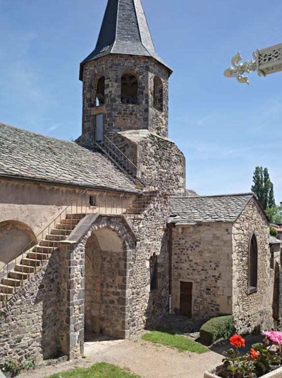 église paroissiale Saint-Victor et Sainte-Couronne