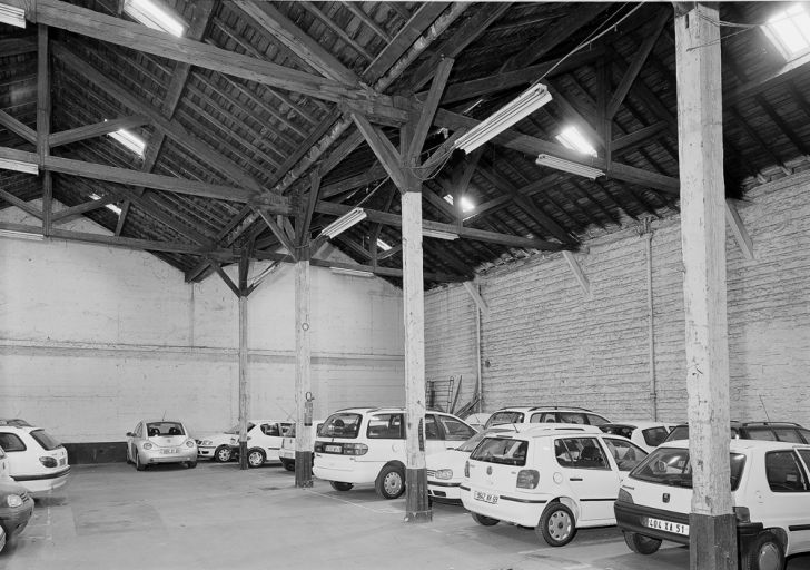 Entrepôt commercial et immeuble de bureaux de la Compagnie générale de voitures de Lyon dite CGVL