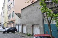 Entrepôt et garages actuellement immeuble
