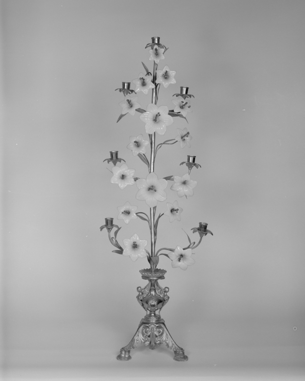 Chandelier à branches d'église (candélabre à fleurs)