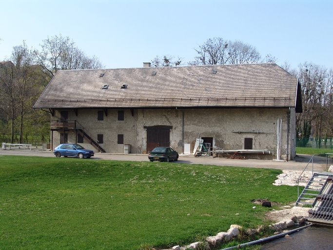 Moulin, puis ferme Blanchard, actuellement foyer