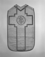 Chasuble, étole, bourse de corporal, voile de calice : ornement blanc