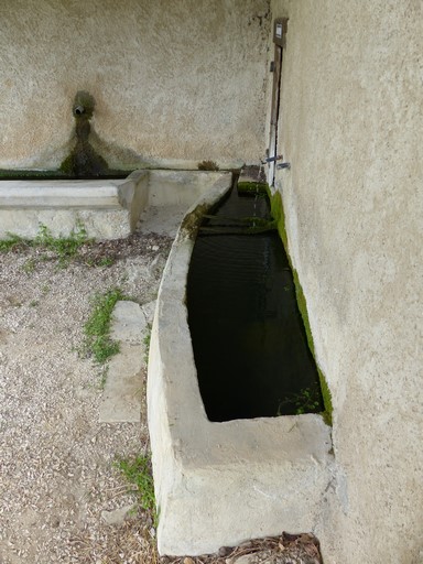 Fontaine, lavoir et abreuvoir du Terron