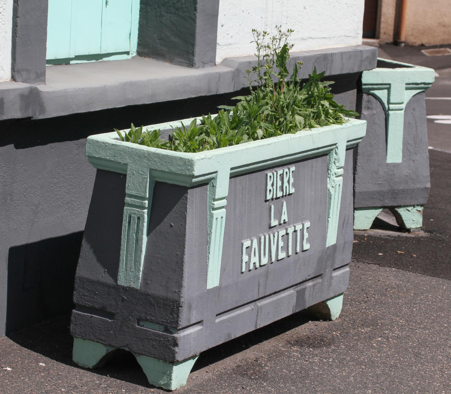 Jardinière publicitaire "Bière la Fauvette"