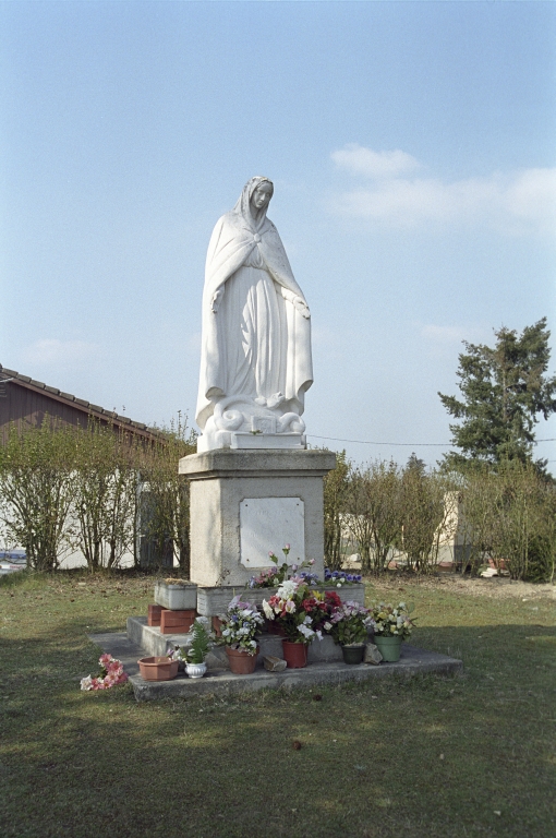 Monument : statue de Notre-Dame de tout pouvoir, dite Madone