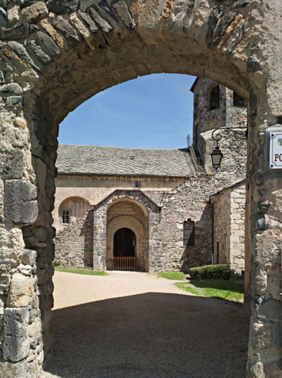 église paroissiale Saint-Victor et Sainte-Couronne