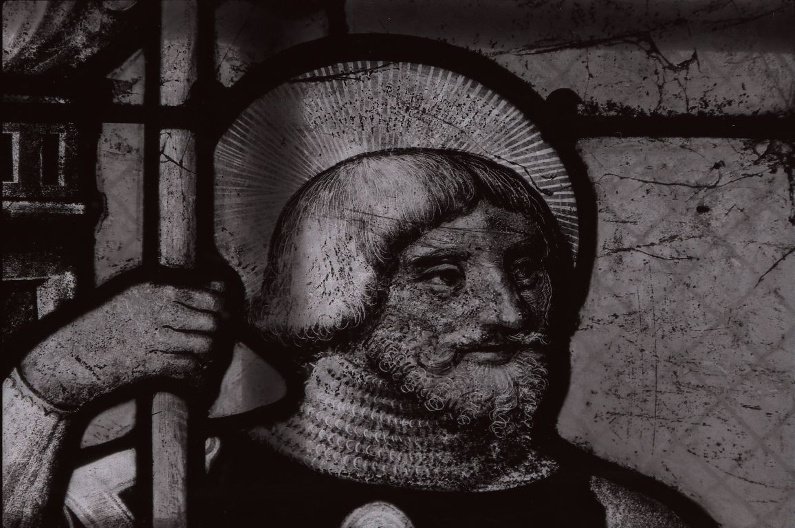 Verrière : saint Maurice, saint François de Sales (baie 1), verrière à personnages