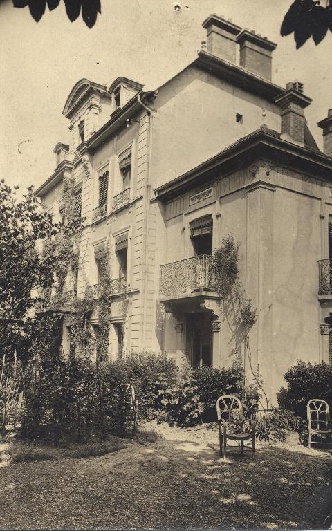 Maison, puis demeure d'architecte, dite Villa des Marronniers, actuellement immeuble, dit Les Marronniers